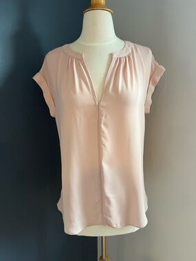 NWOT Philosophy Blush Pink Short Sleeve Blouse Split Neck Lightweight Top